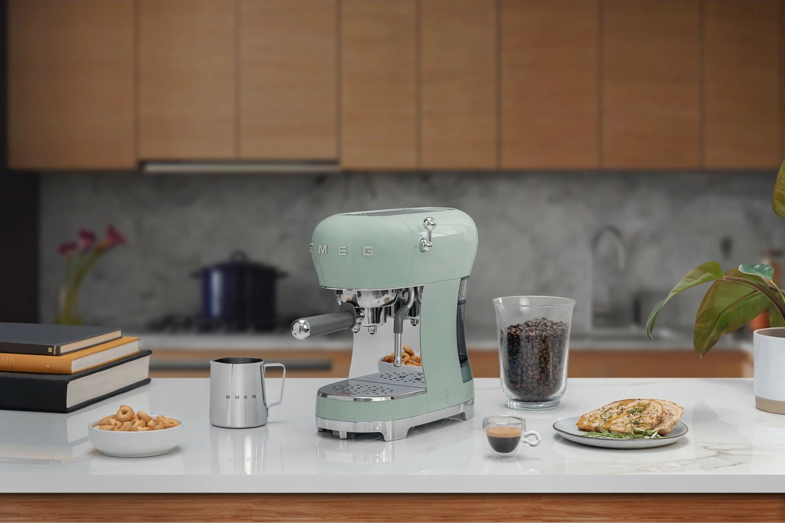 Aparat espresso SMEG ECF02PGEU, 1.1L, 15 bar, jeshil