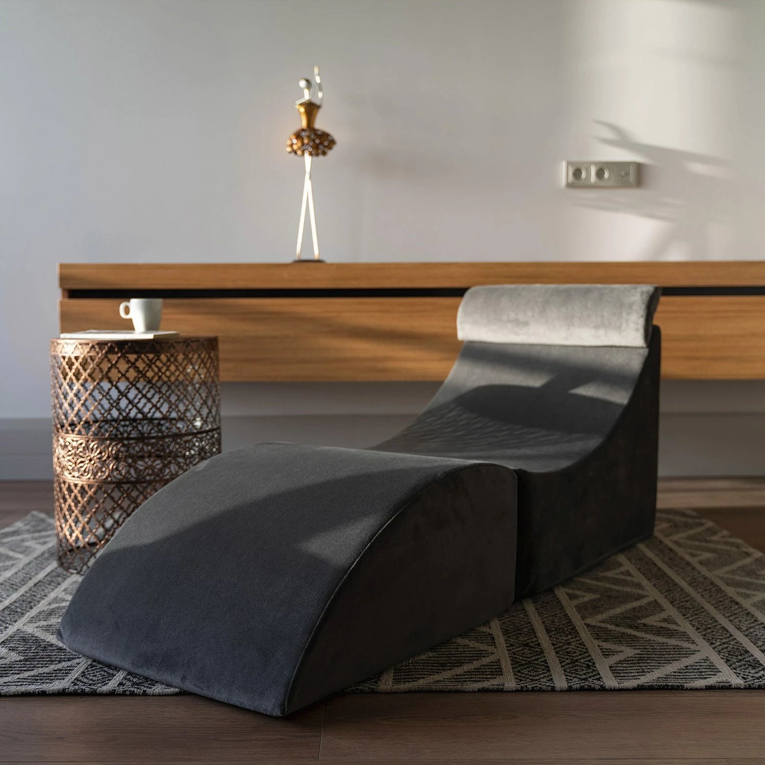 Divan Bella, kadife, ngjyrë antracit, Atelier del Sofa