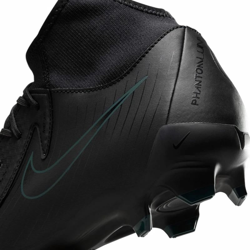 Atlete futbolli Nike për meshkuj, të zeza