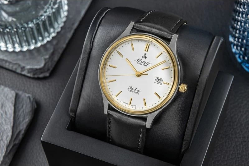 Orë dore për meshkuj Atlantic, e zezë