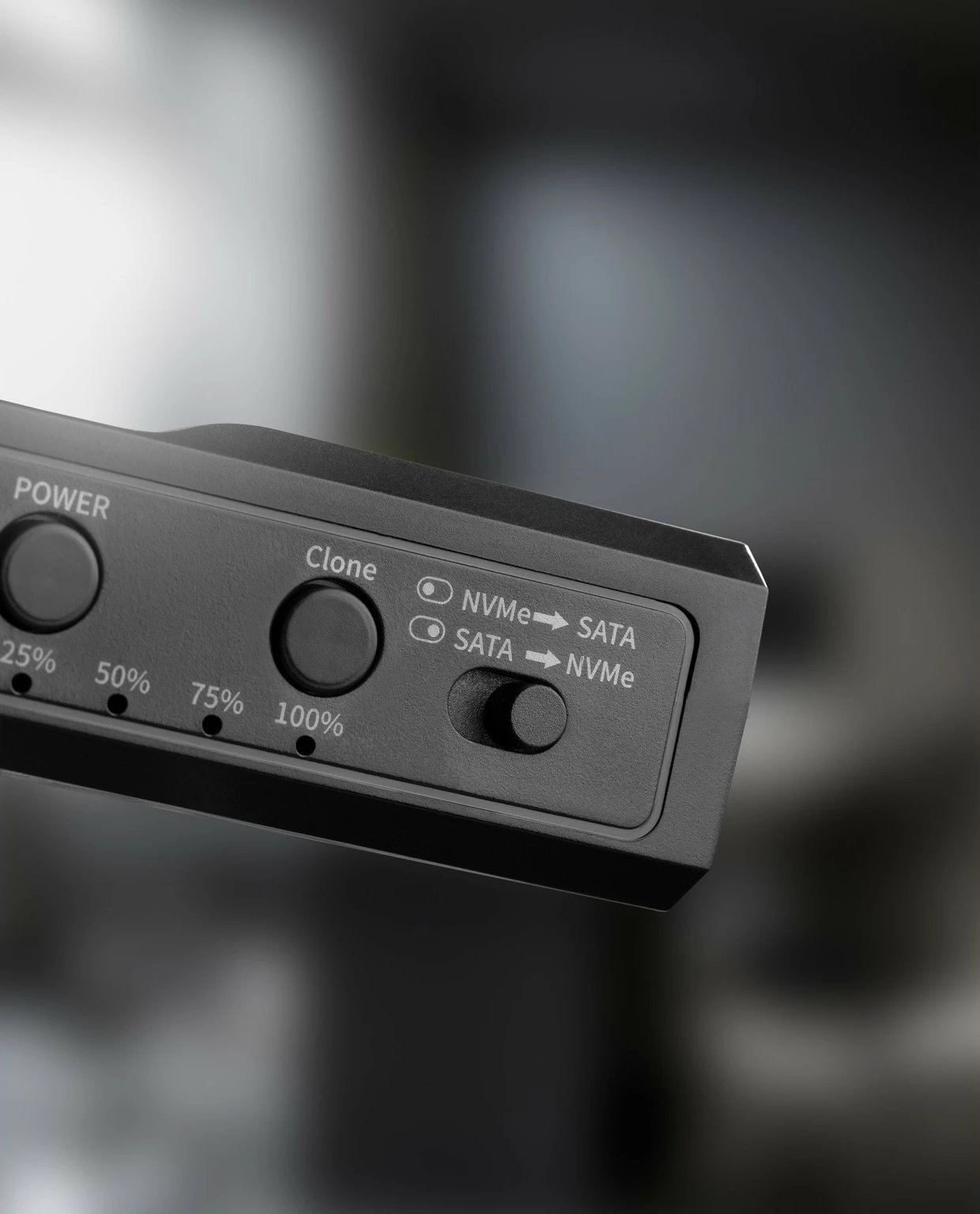 Dock Sandberg USB 3.2 Cloner për M2 + NVMe + SATA, i zi