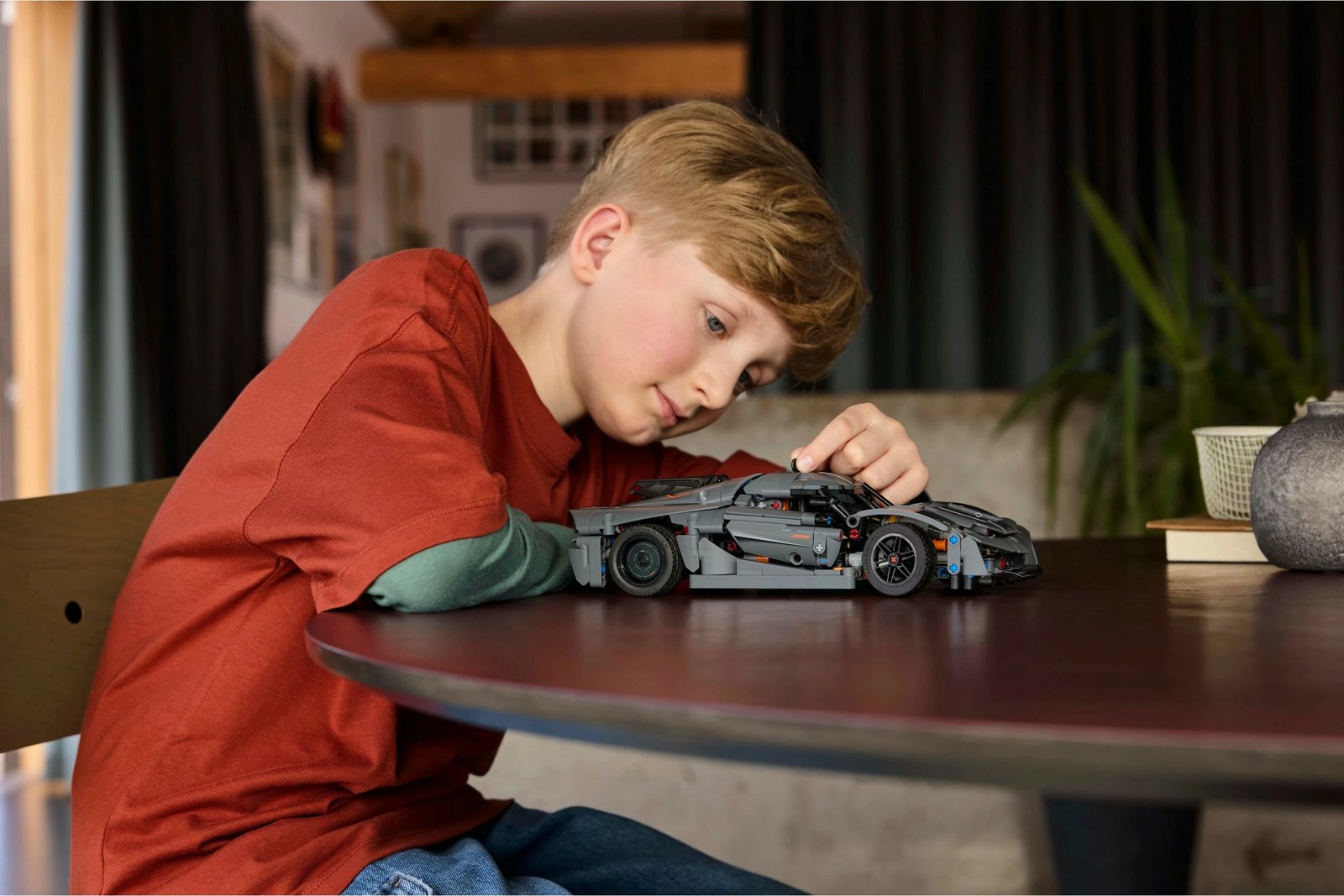 Set ndërtimi LEGO Koenigsegg Jesko Absolut, 801 copë, Gri Set ndërtimi LEGO Koenigsegg Jesko Absolut, 801 copë, Gri