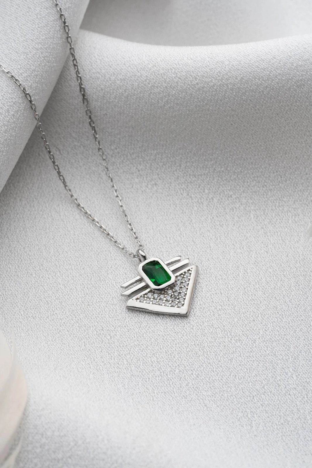 Varëse argjendi Jumeon, KL0100