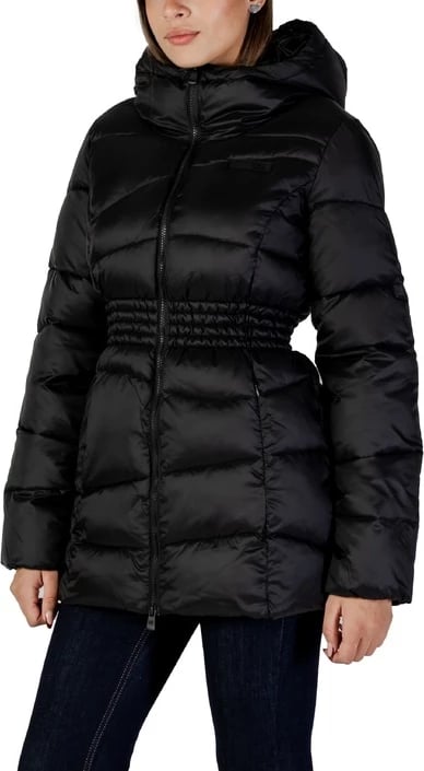 jakne femra Ea7 e zezë