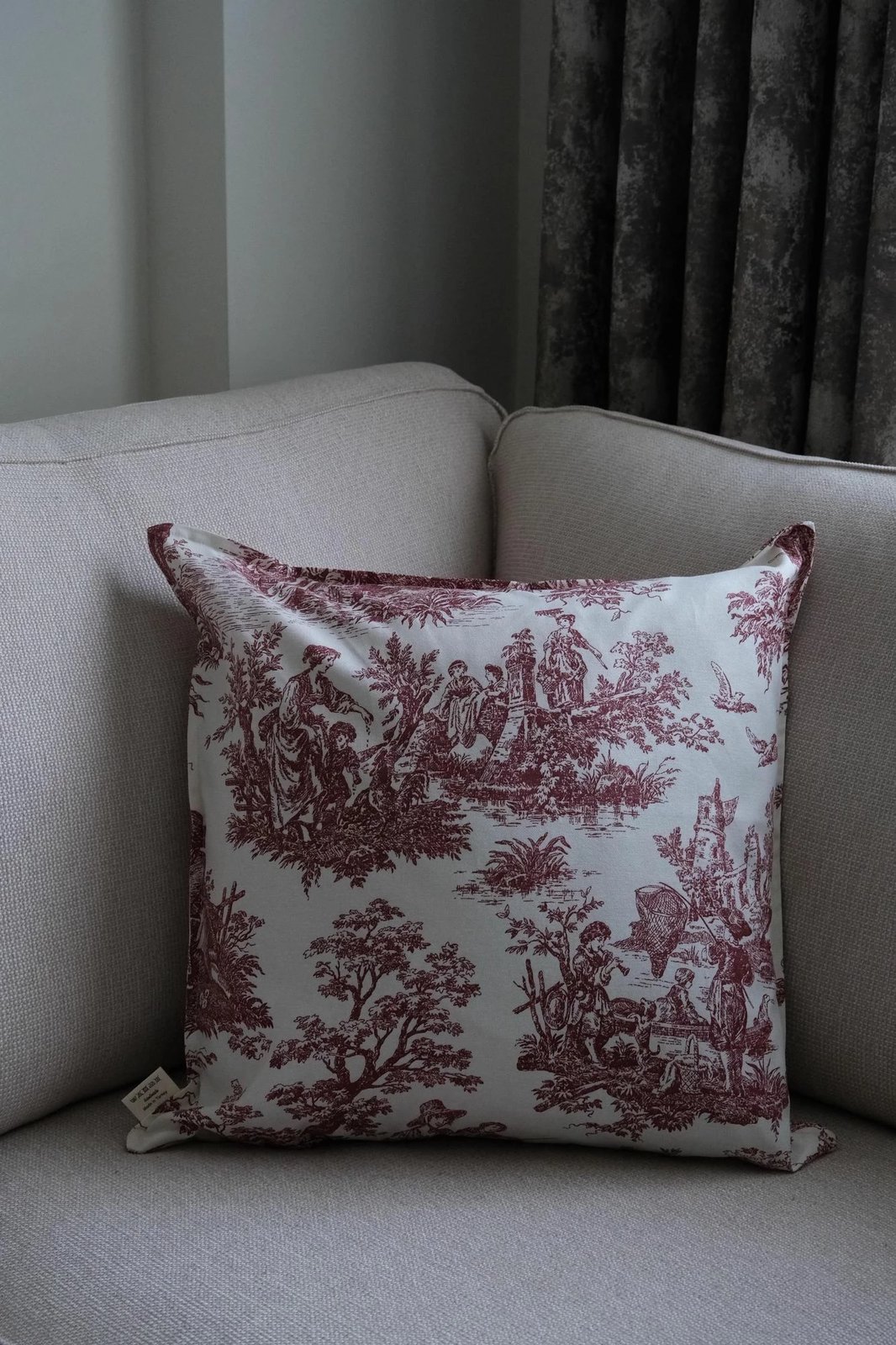 Jastëk dekorativ, mbulesë, burgundy dhe e bardhë, BST060, 45x45cm