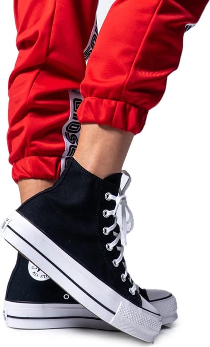 Atlete Converse për femra, të zeza