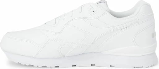Atlete Diadora për meshkuj, të bardha