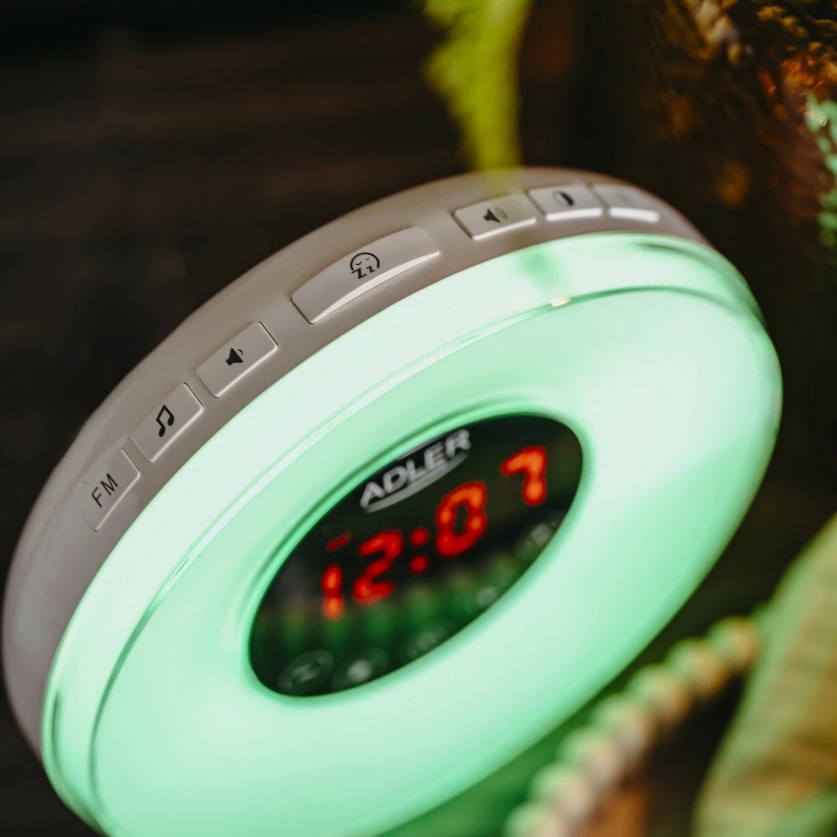 Zgjues me dritë, Adler AD1916, simulim agimi, radio FM, USB-C, ngjyrë e bardhë