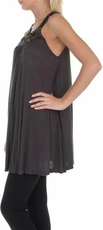 Top për femra Guess, me sekuenca