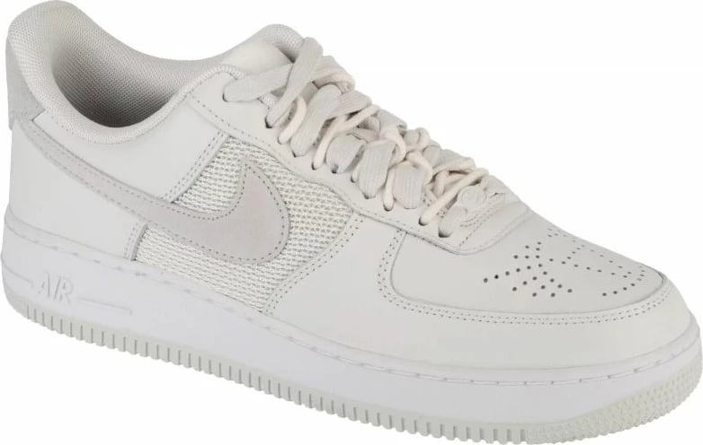 Atlete për meshkuj Nike, të bardha