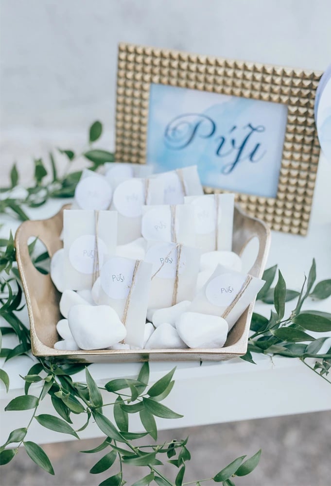 Tabaka dekorative CARRE, alumin, ngjyrë ari, 27x24x9 cm