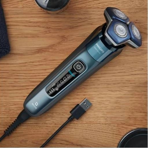 Makinë rroje Philips Series 7000 S7882/55, për meshkuj, e zezë/kaltër