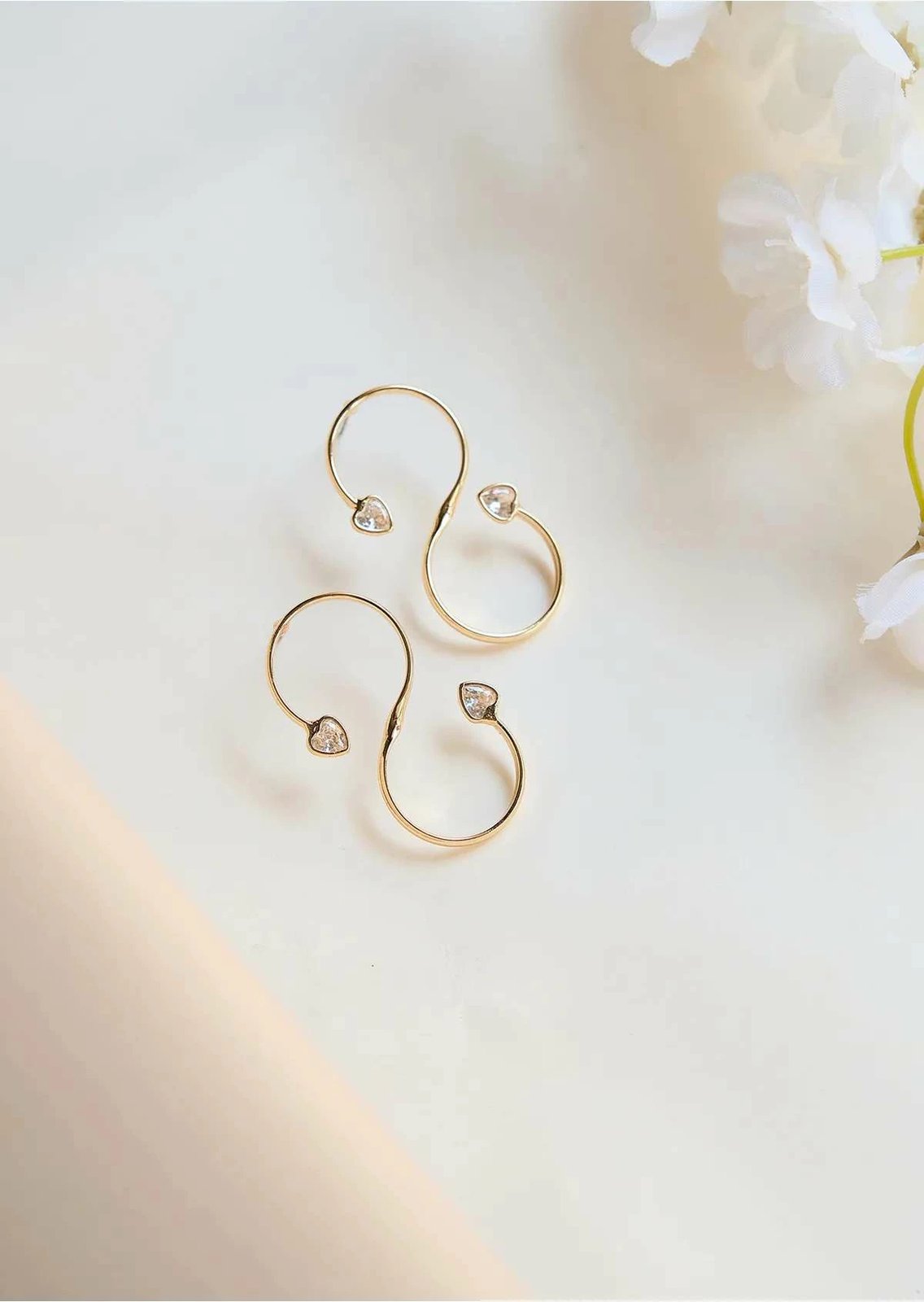 Vathë prej bronzi, ngjyrë ari, me gurë zirkon, Jumeon, Gls-Klpskup