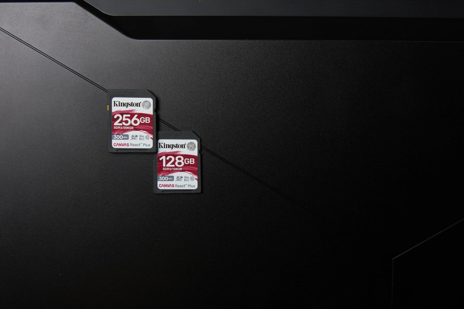 Kartelë SD Kingston Canvas React Plus 256GB, UHS-II, 300R/260W, e zezë