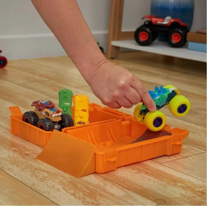 Set lodrash Hot Wheels Monster Trucks Fuel 'N Go, Motosaurus, 1:64, shumëngjyrësh