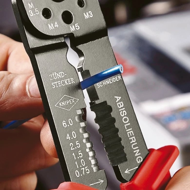 Vegël krimpimi Knipex 97 21 215 B, metal, dorezë plastike, zi/blu/kuqe
