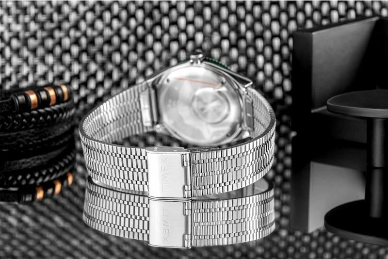 Orë dore për meshkuj Timex, e argjendtë