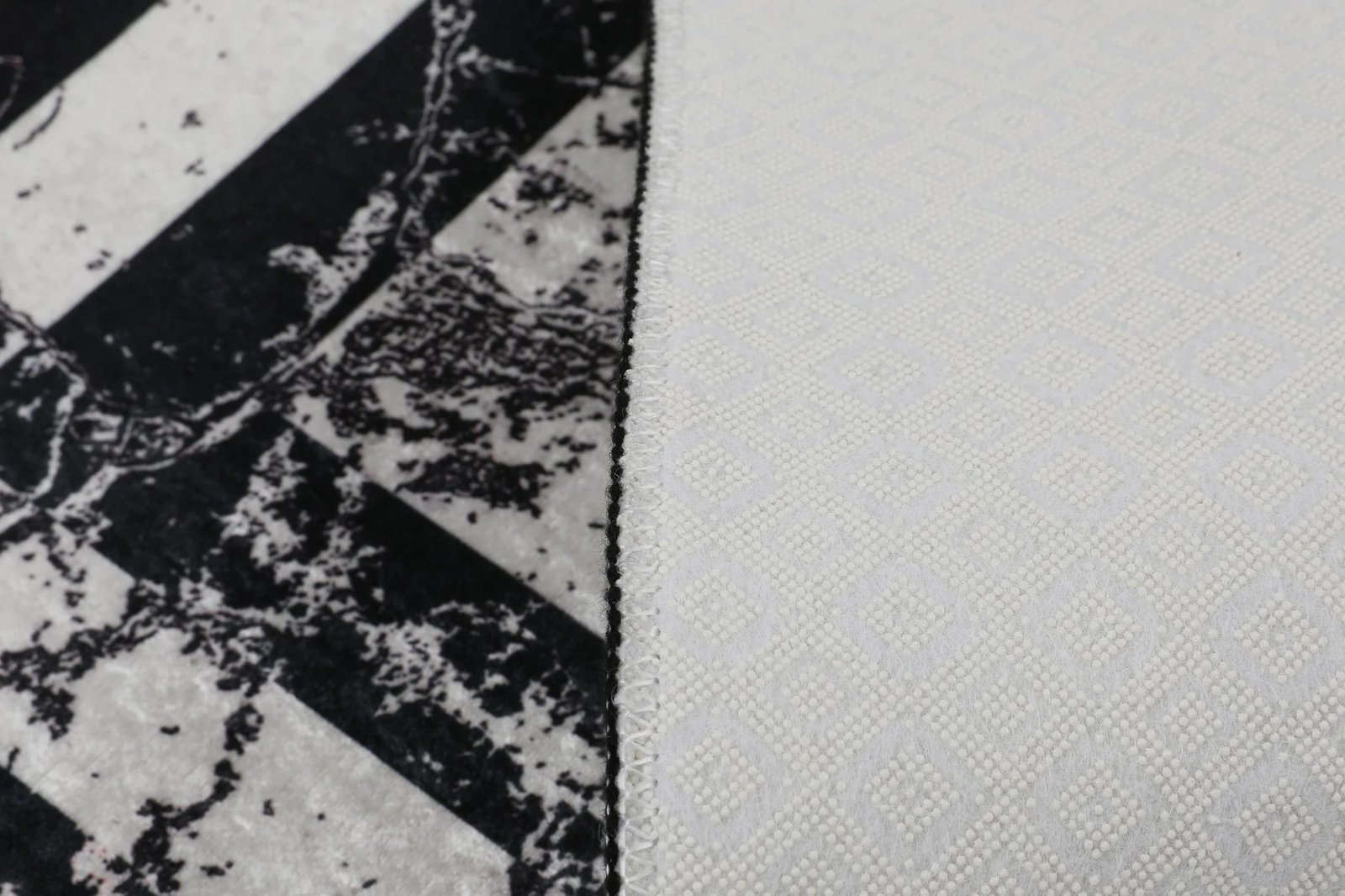 Set tapetash për banjo, Mijölnir, marmor, e zezë, 2 copë