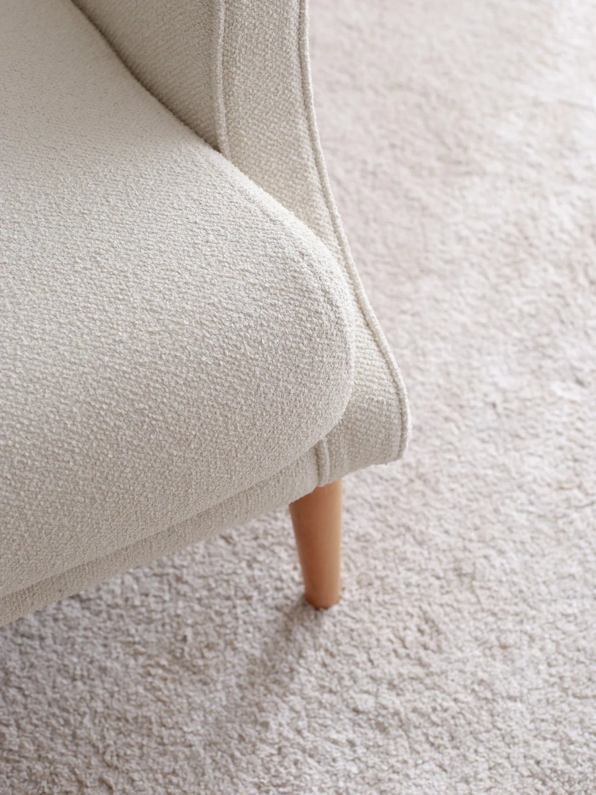 Karrige me krahë, Atelier del Sofa, ngjyrë krem, Klam