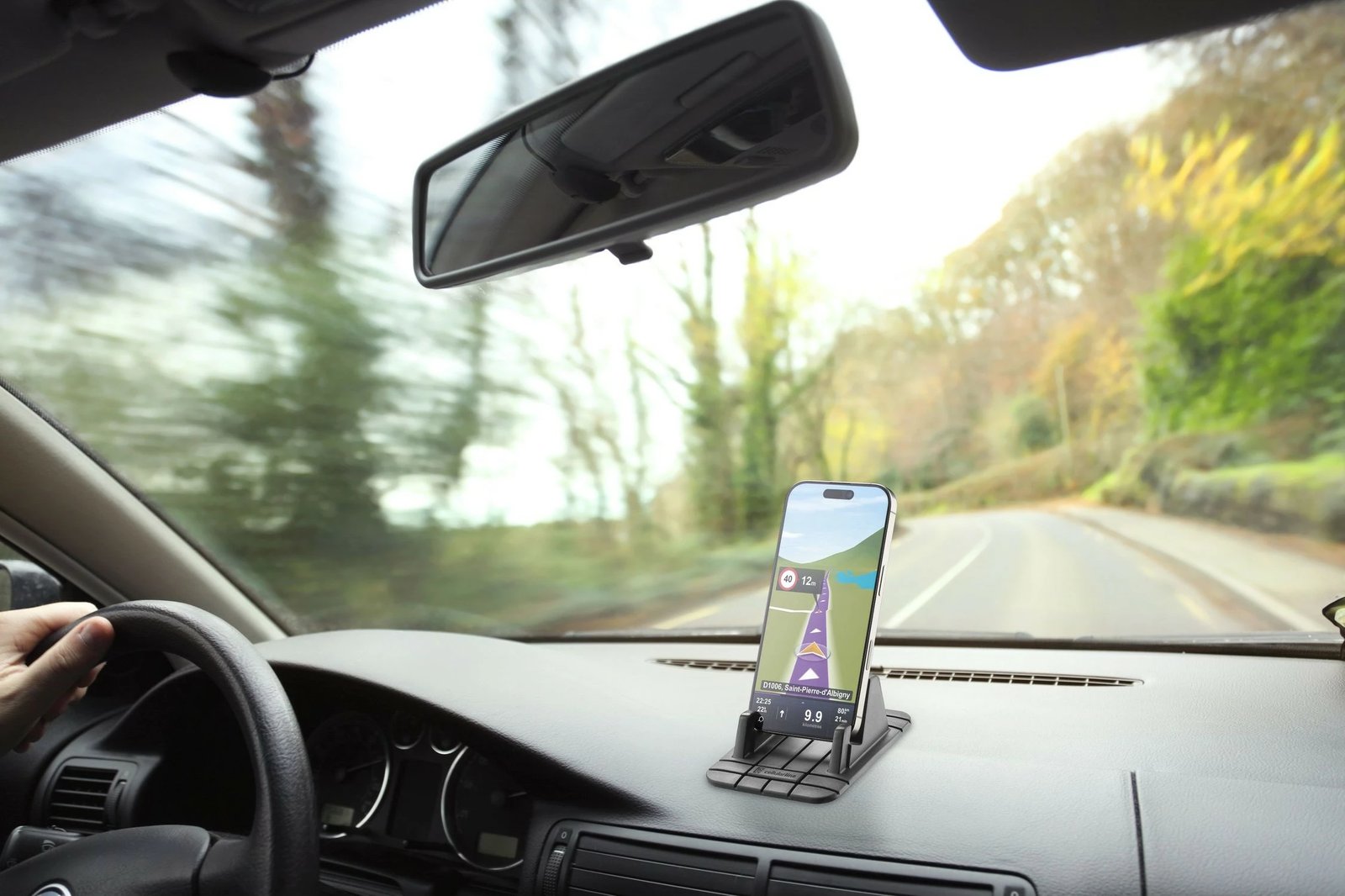 Mbajtës universal për celular Cellular Line Dash Pad Pro, silikon fleksibil, i zi