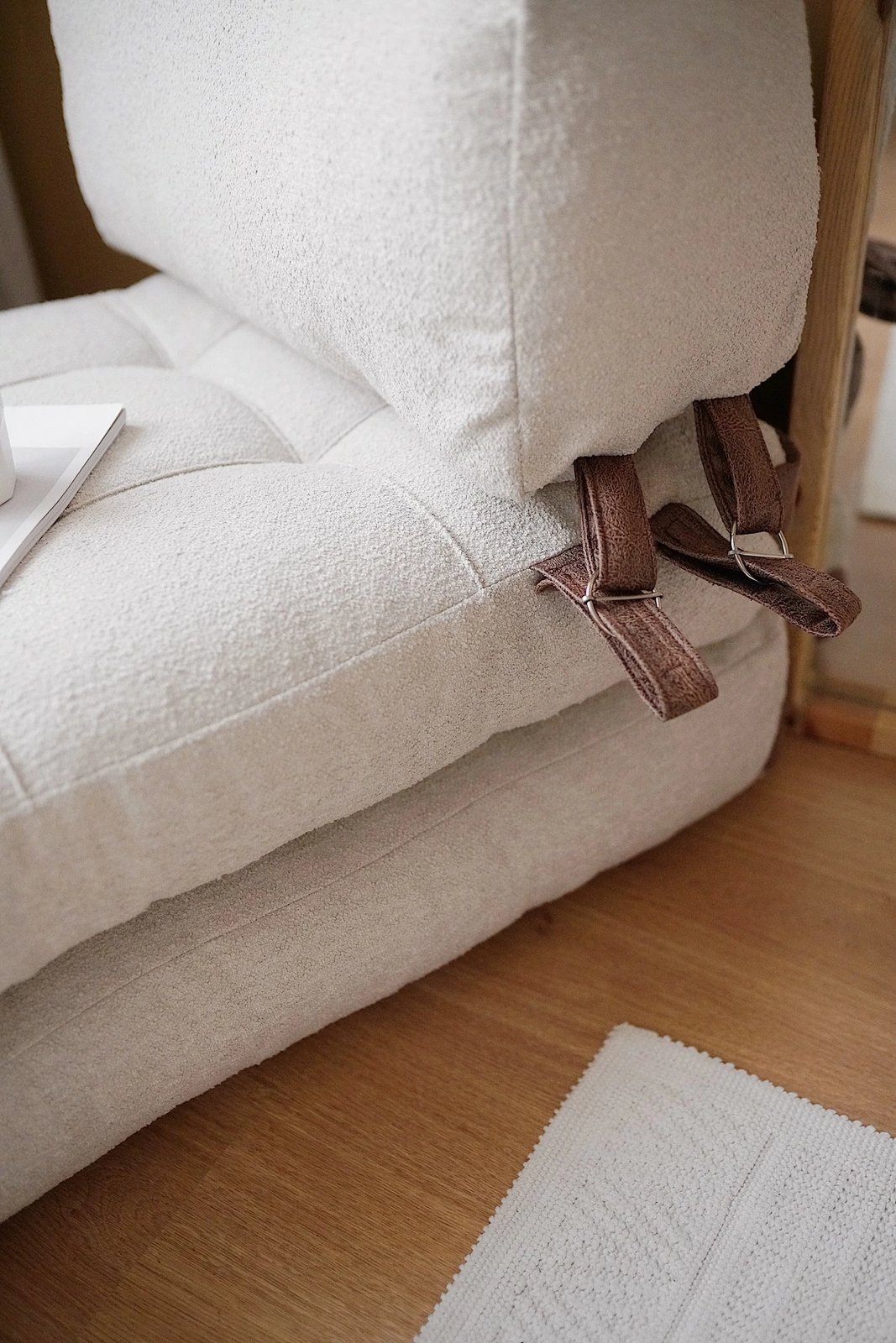 Krevati-kolltuk një vendësh, Atelier del Sofa, Teddy Fold, krem
