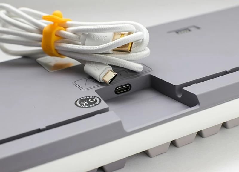 Tastierë mekanike gaming Ducky One 3 TKL, argjend