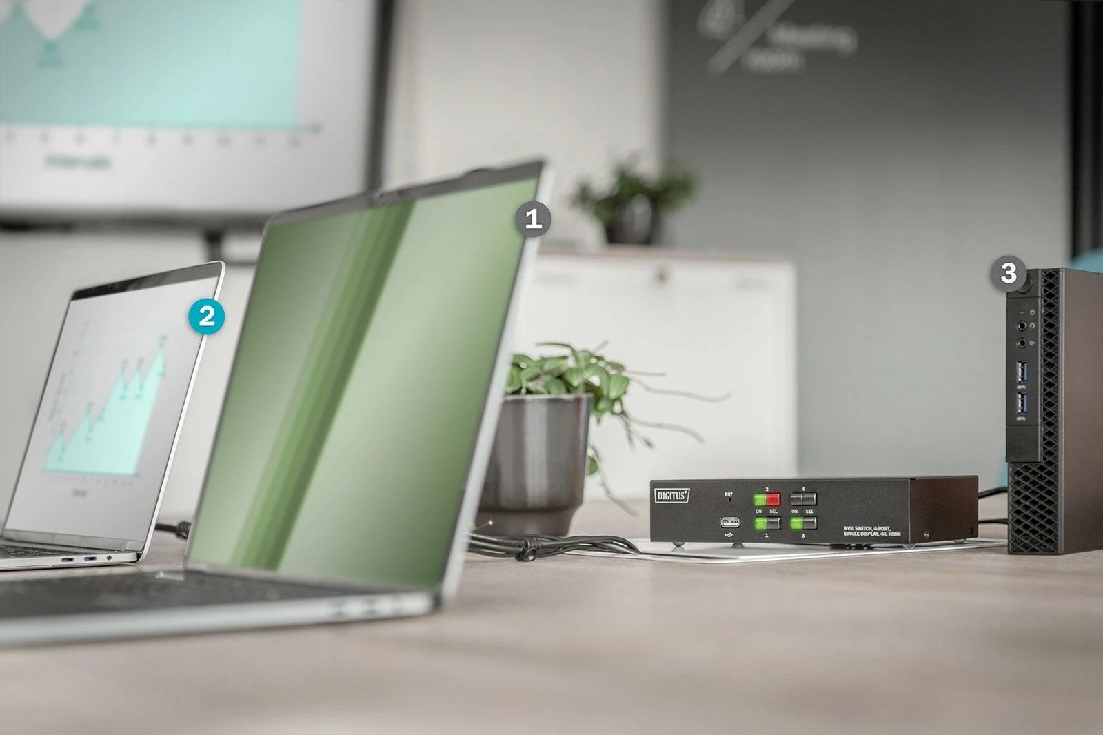 Switch KVM DIGITUS DS-12880, 4 porta, 4K, HDMI, i zi