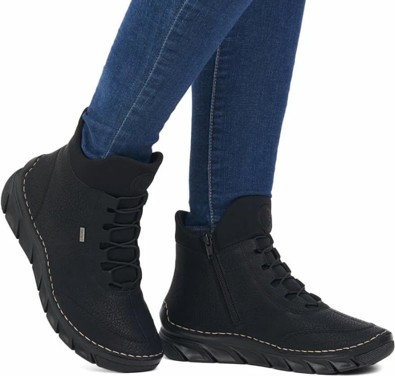 Çizme të izoluara për femra Rieker 55069-00, të zeza