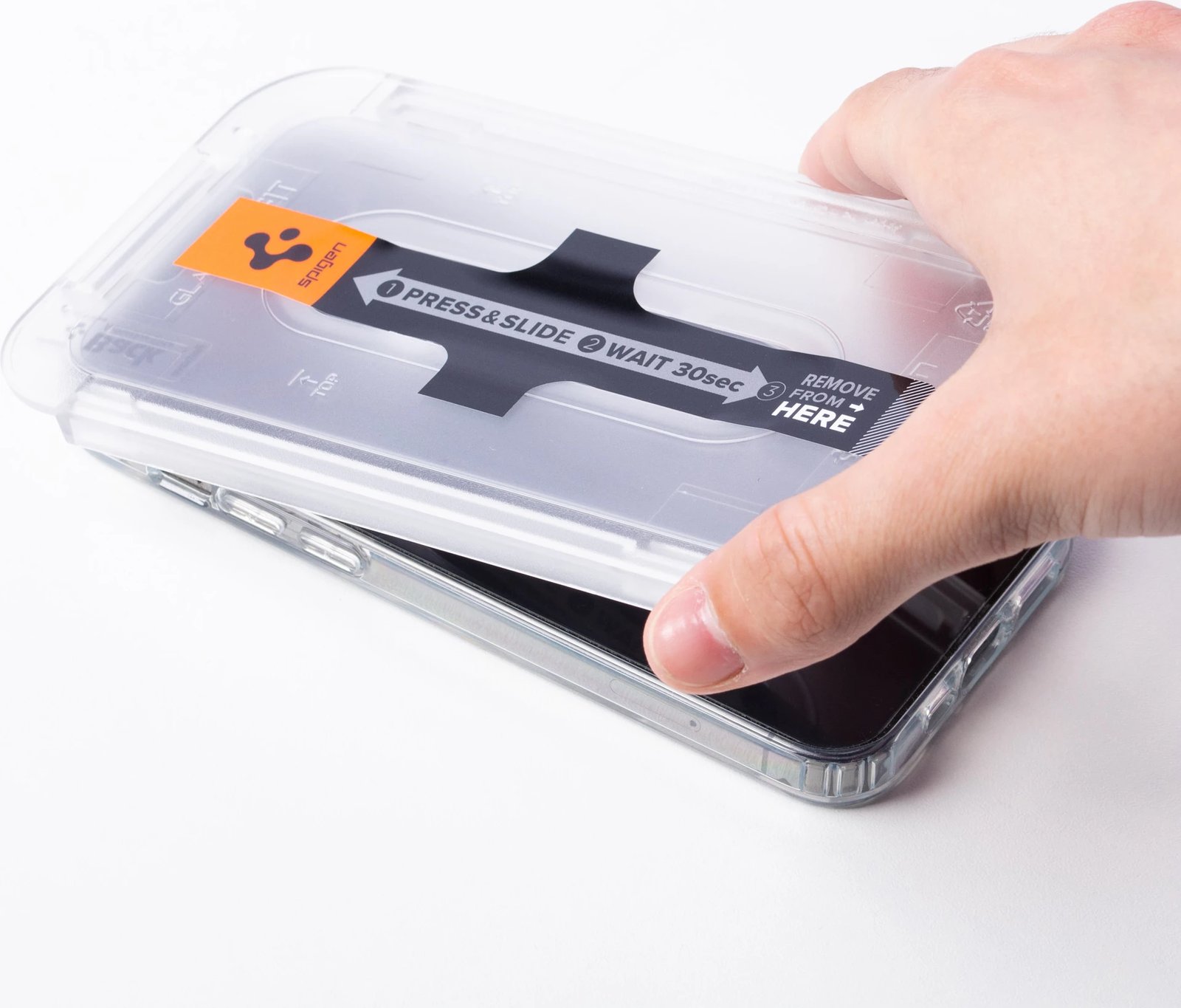 Xham i temperuar Spigen Glas.tR EZ Fit për iPhone 14 Pro, 2 copë