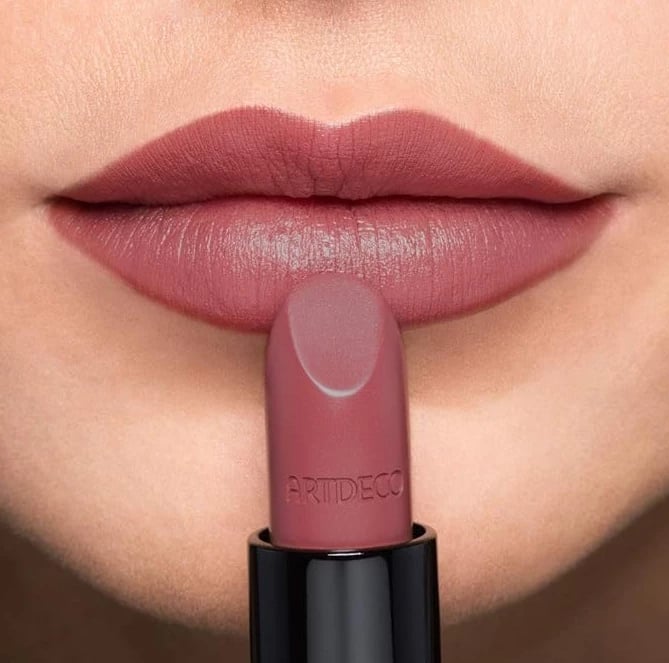 Buzëkuq Artdeco, 834 Roswood Red