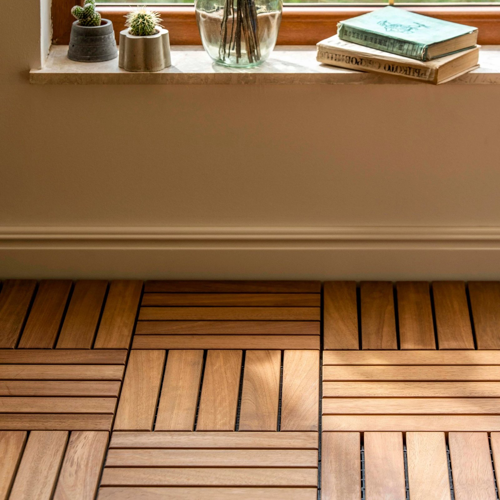 Dyshek druri për tarracë, IROKO, ngjyrë kafe, 30x30x3.2cm (1 copë)