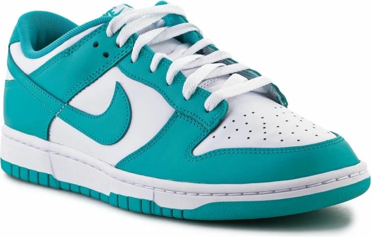 Atlete për meshkuj Nike, të bardha dhe blu