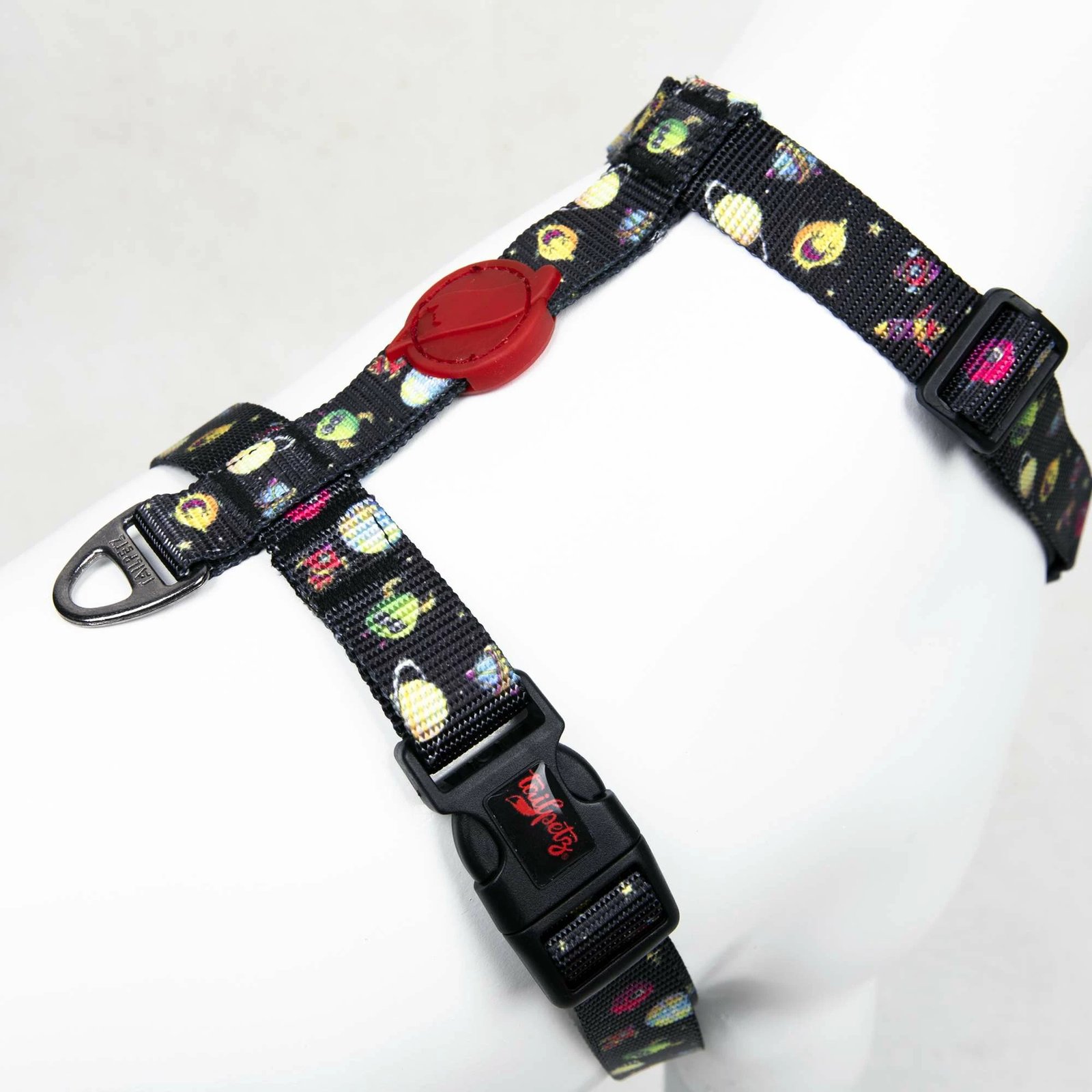 Parzmore për qen, Paws & Whiskers, dizajn hapësinor, multingjyrësh