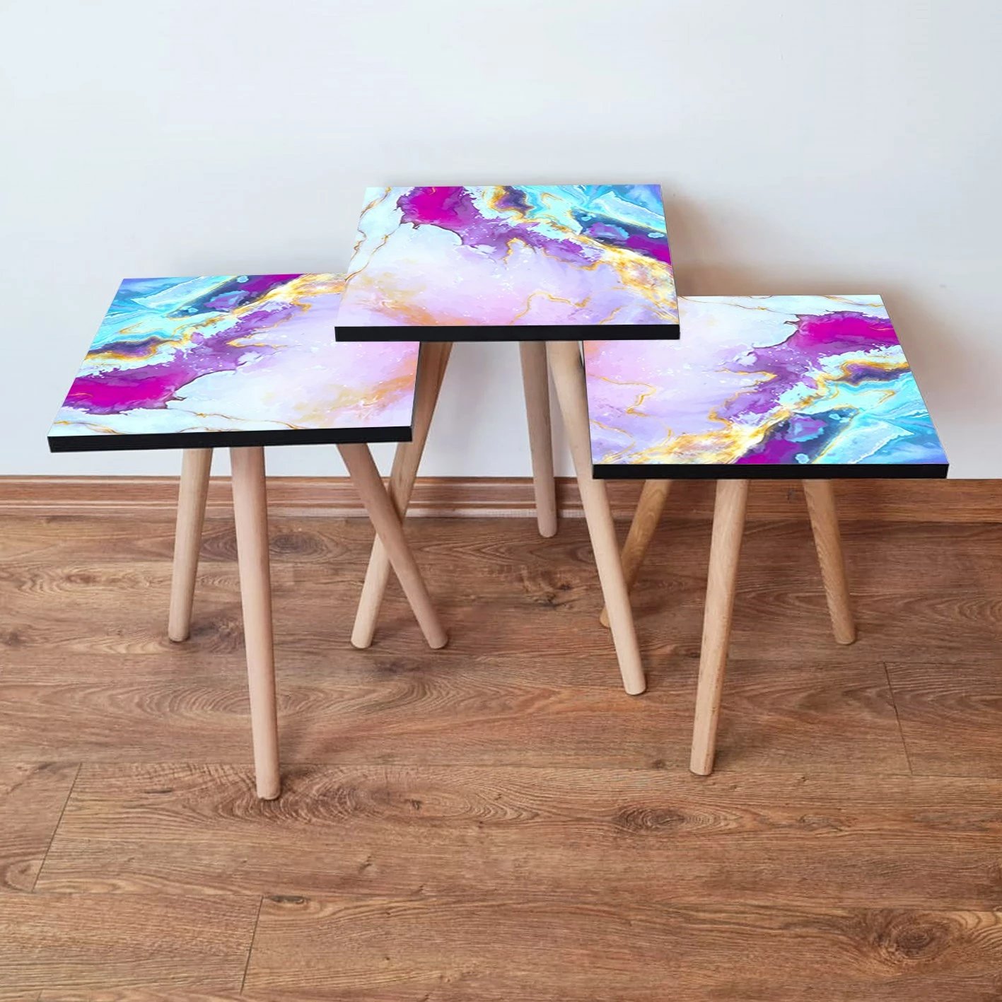 Tavolina ndihmëse me dizajn shumëngjyrësh, set prej 3 copësh, Skye Decor, 3Shp195