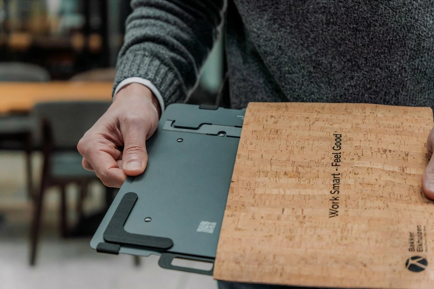 Mbajtës laptop/tablet BakkerElkhuizen FlexTop 170, dark grey