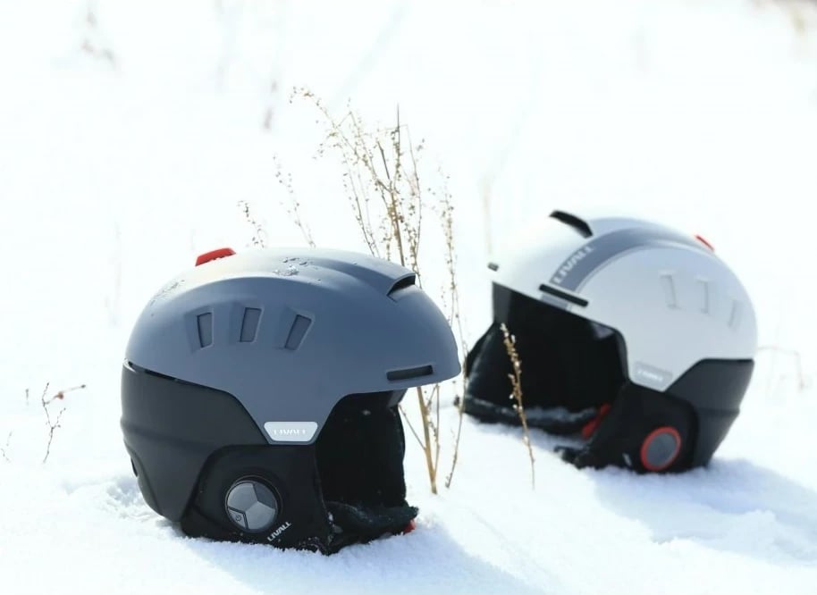 Helmetë ski Livall RS1 Bluetooth PTT Alert SOS, e bardhë, M