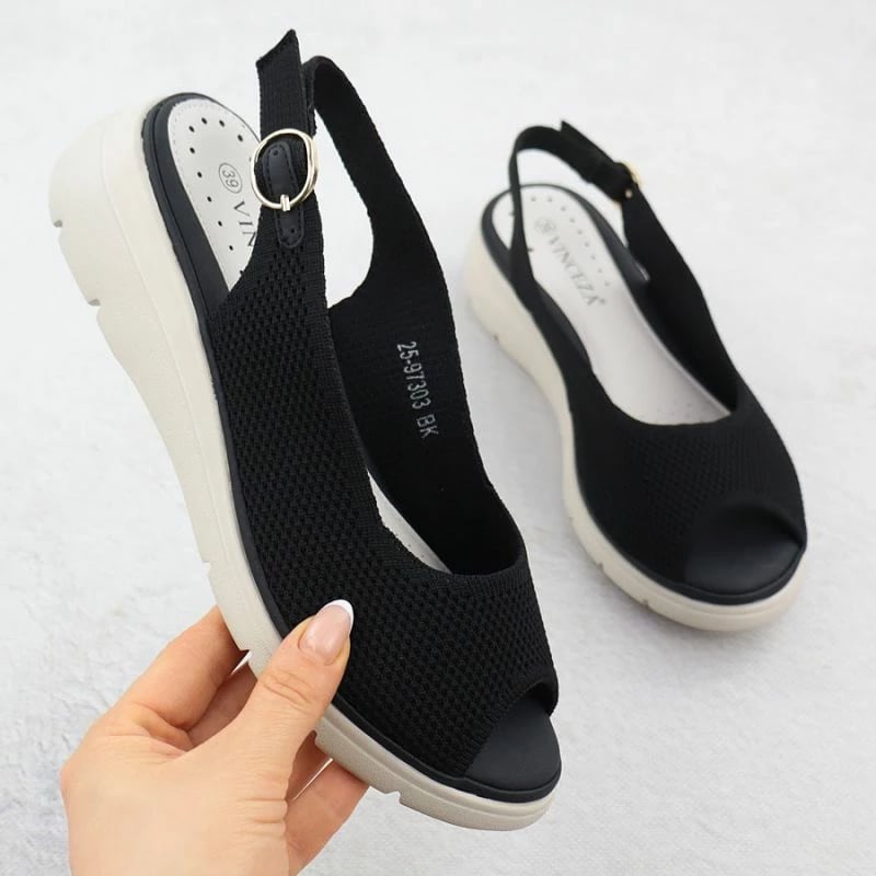 Sandale platforme tekstili për femra Vinceza 97303, të zeza