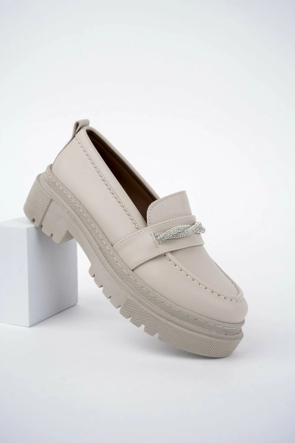 Këpucë për femra Muggo