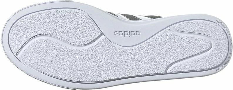 Atlete për femra adidas, të bardha