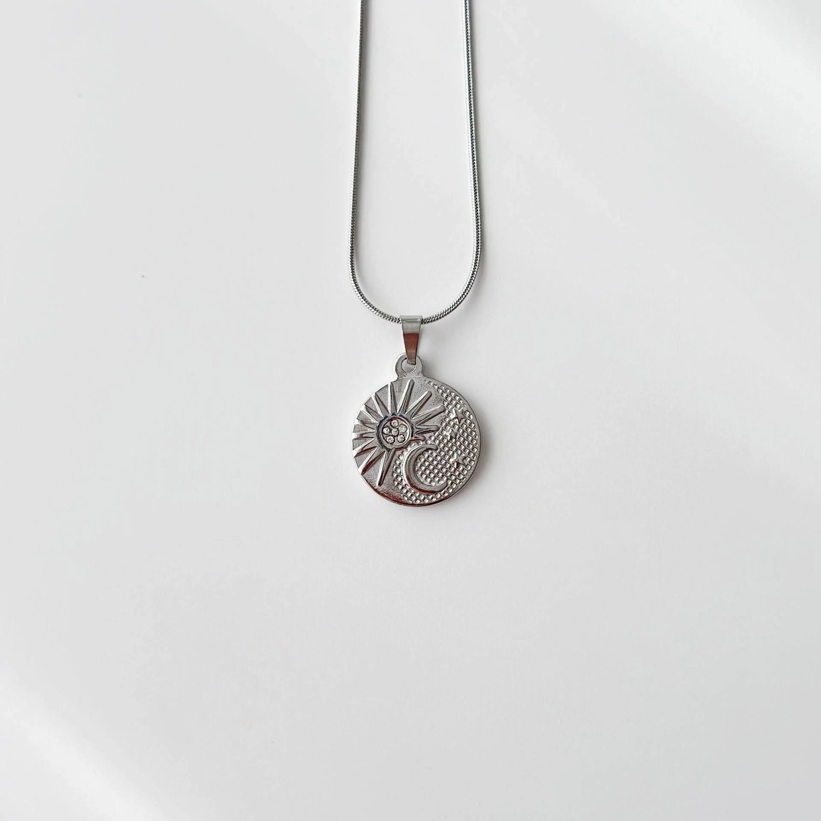 Varëse çeliku Jumeon, gjysmëhënë, ngjyrë gri