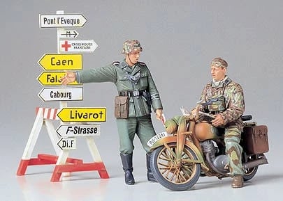 Set model plastik Tamiya German Motorcycle Orderly, 1:35, për djem