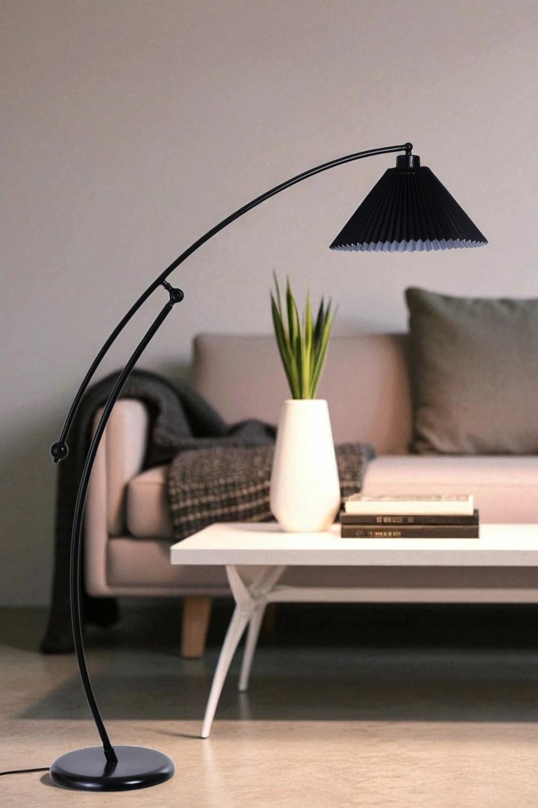 Llambë dyshemeje Opviq, 8971-6, e zezë