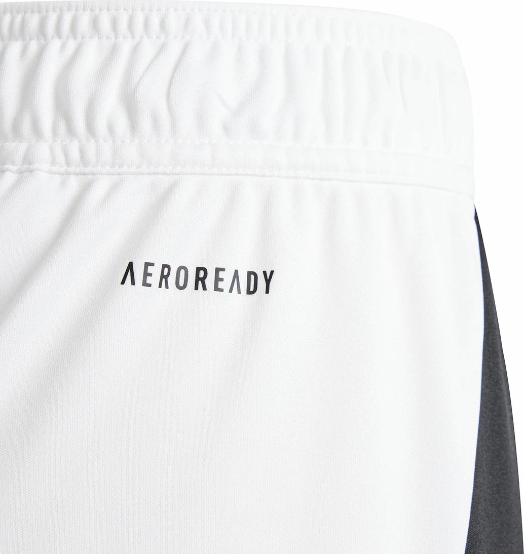 Shorce për fëmijë adidas, të bardha Shorce për fëmijë adidas, të bardha