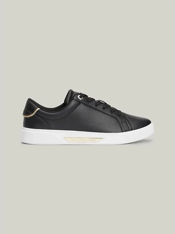 Atlete femra Tommy Hilfiger, të zeza