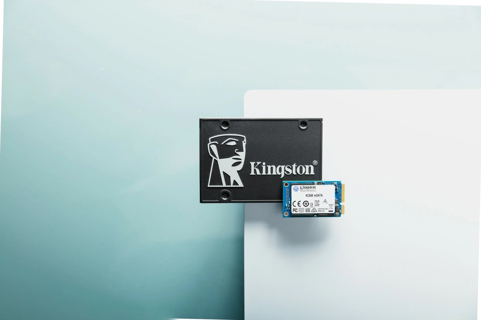 SSD Kingston KC600, 2.05 TB, 2.5", 550 MB/s, e zezë