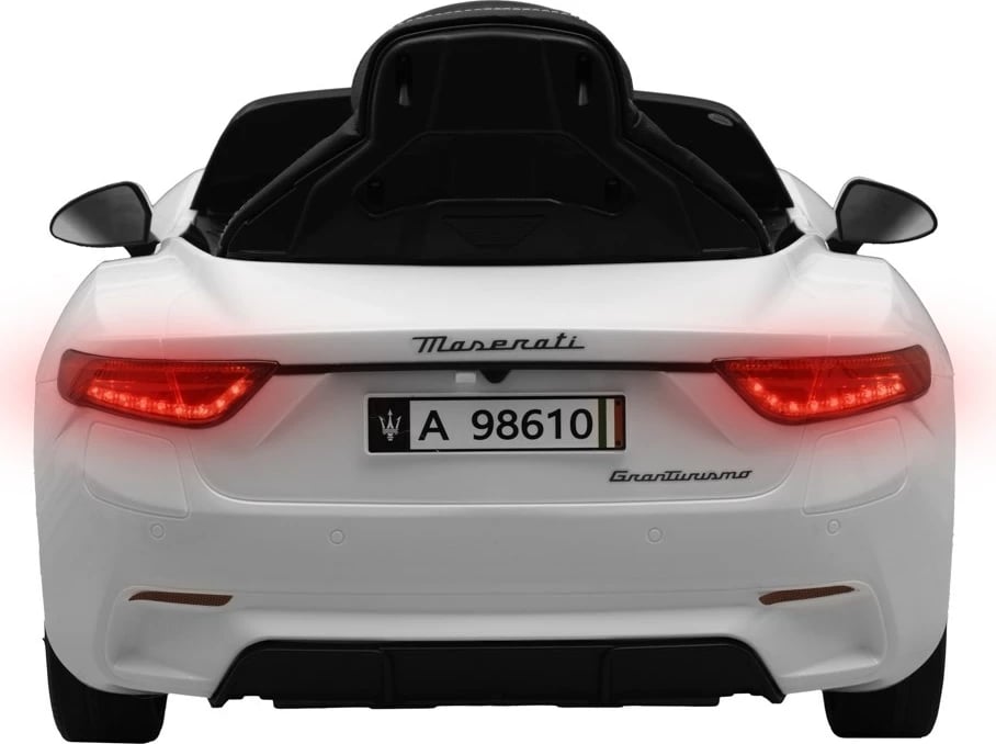 Makina elektrike për fëmijë Baby Mix Maserati GranTurismo 12V 4.5Ah, 2x45W, telekomandë 2.4G, Bluetooth, rrota EVA, sedilje eko-lëkurë, e bardhë