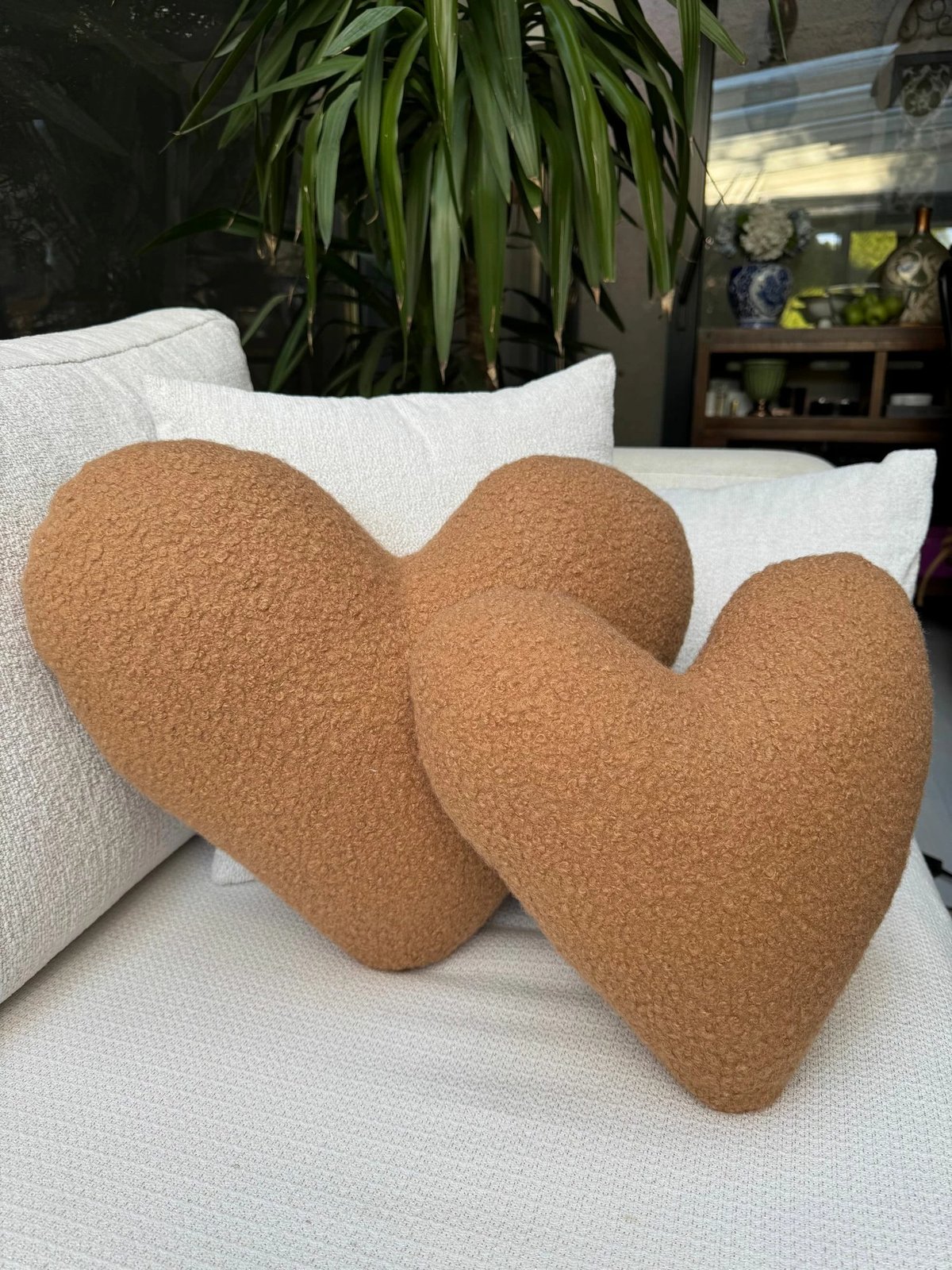 Jastëk zemër i madh Teddy, ngjyrë kafe, Evila Originals