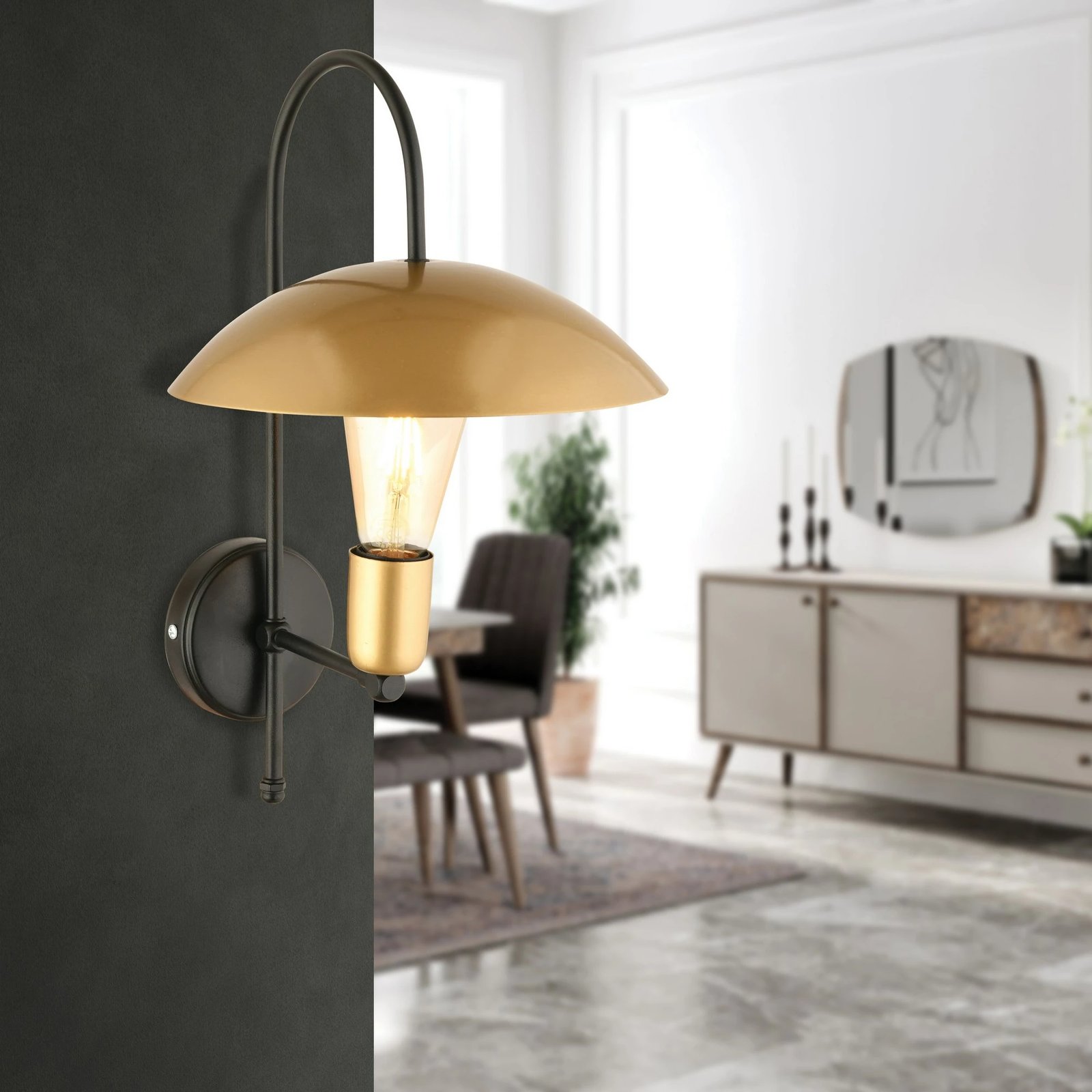 Llambë muri Opviq, AP-33, ngjyrë ari