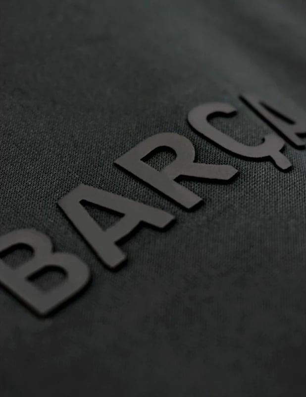 Trenerka për meshkuj FC Barcelona, e zezë