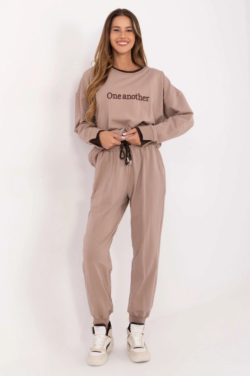 Trenerka Relevance 218613 femra, beige